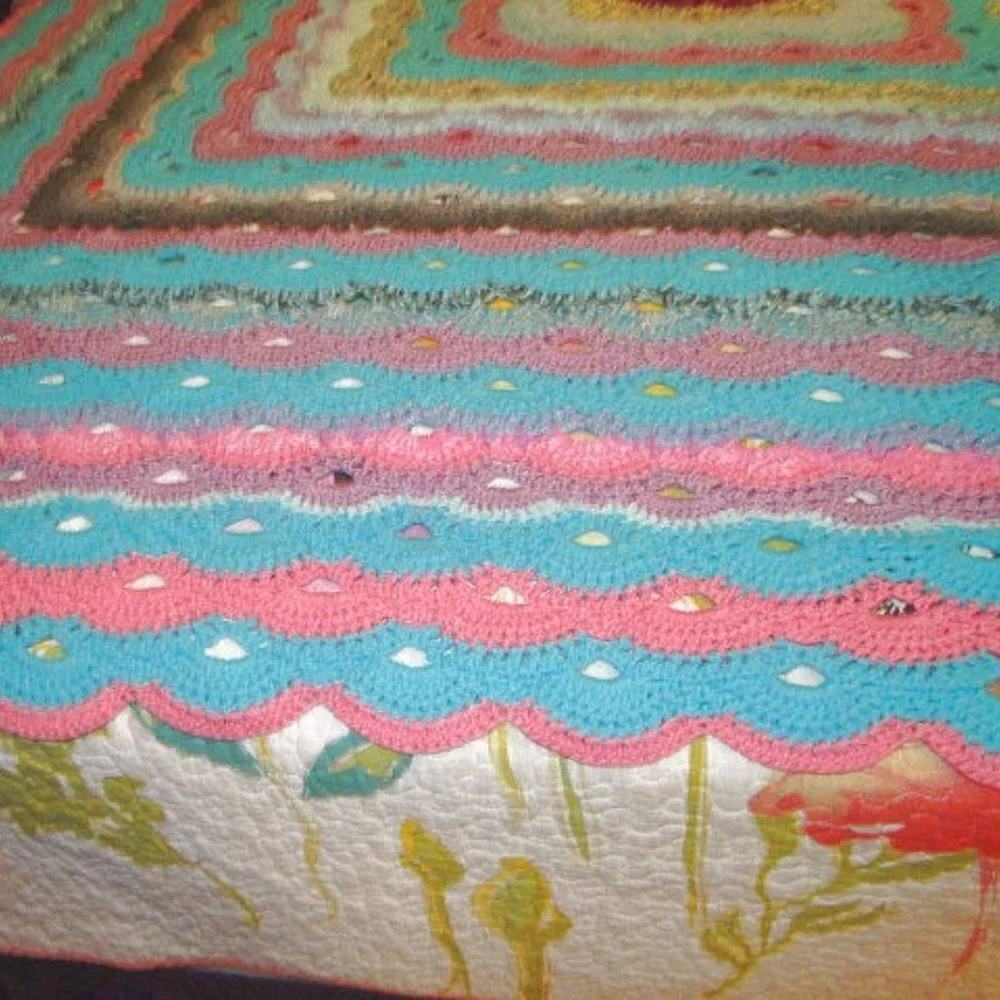 Vtg Crochet Knit Afghan 71